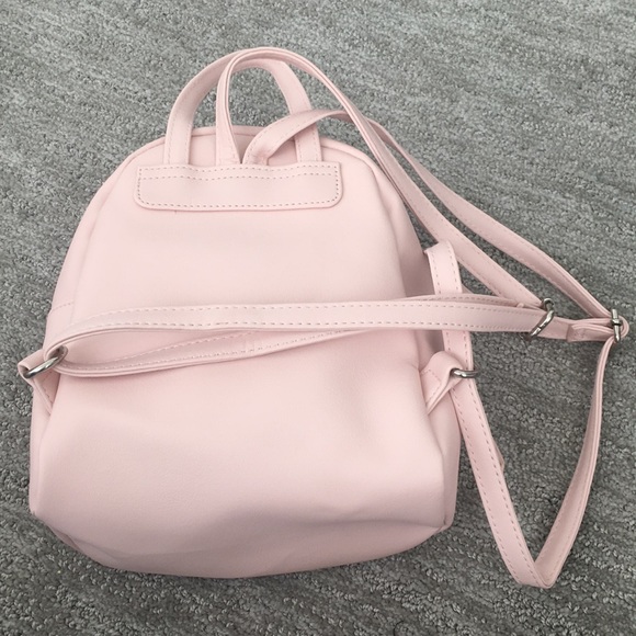 mid backpack - Picture 2 of 3